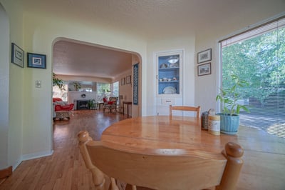 1052 W 10th Ave, Eugene, OR