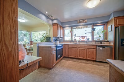 1052 W 10th Ave, Eugene, OR
