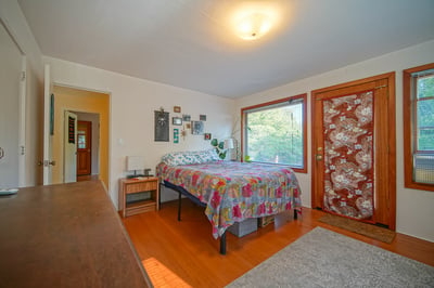 1052 W 10th Ave, Eugene, OR