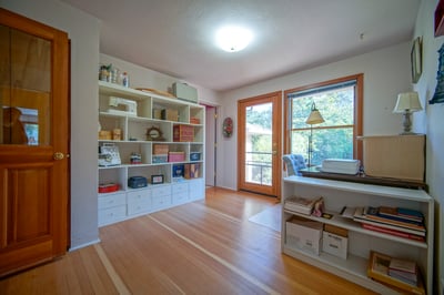 1052 W 10th Ave, Eugene, OR