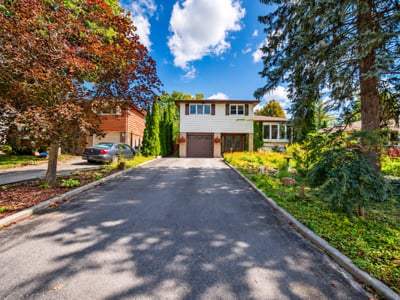 9 Birch Ct, Aurora, ON