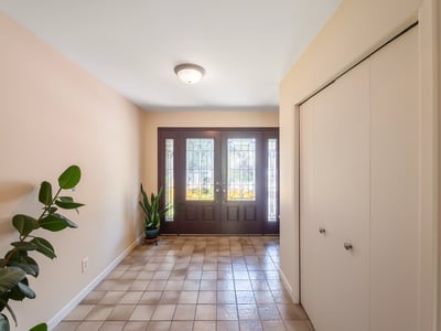 9 Birch Ct, Aurora, ON