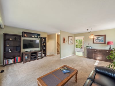 9 Birch Ct, Aurora, ON