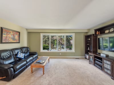 9 Birch Ct, Aurora, ON