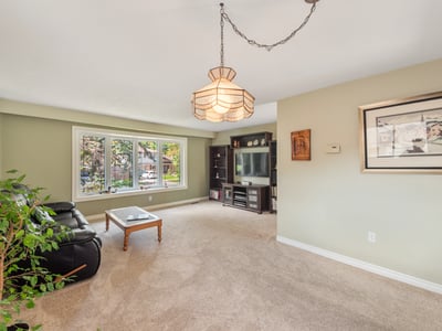 9 Birch Ct, Aurora, ON