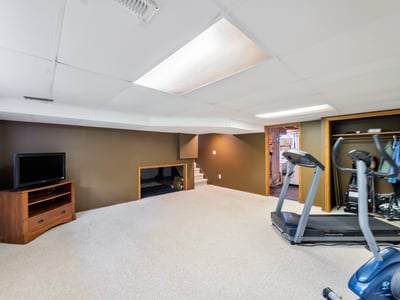 9 Birch Ct, Aurora, ON