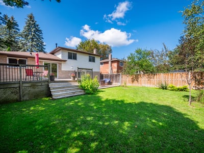 9 Birch Ct, Aurora, ON