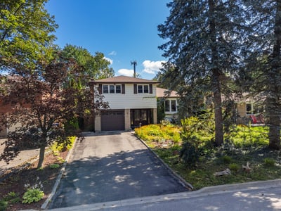 9 Birch Ct, Aurora, ON