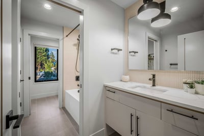 61579 SW Riverwalk Lane, Bend, OR