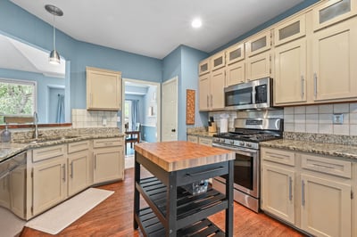 12047 Lincolnshire Drive, Austin, TX