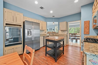 12047 Lincolnshire Drive, Austin, TX