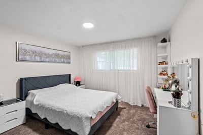 Bedroom #1