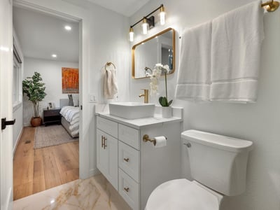 818 Ash Street, Lake Oswego, OR