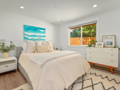 818 Ash Street, Lake Oswego, OR