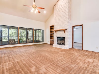 1112 Live Oak Loop, Buda, TX