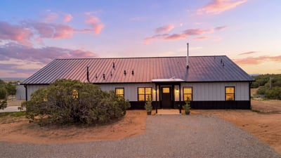 8 South Horton Road, Edgewood, NM