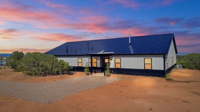 8 South Horton Road, Edgewood, NM
