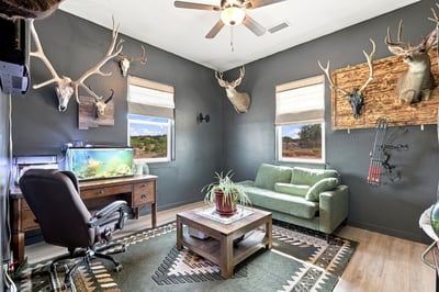 8 South Horton Road, Edgewood, NM