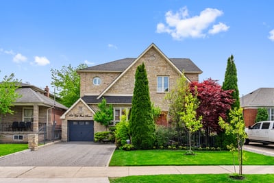 109 Dell Park Ave, North York, ON