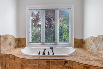 109 Dell Park Ave, North York, ON