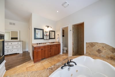 109 Dell Park Ave, North York, ON