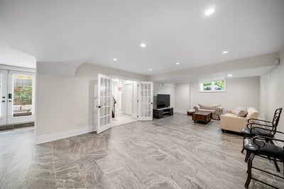 109 Dell Park Ave, North York, ON