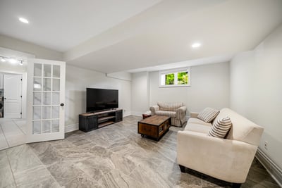 109 Dell Park Ave, North York, ON