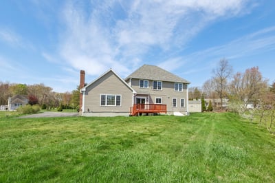 1 Squire Armour Rd, Windham, NH