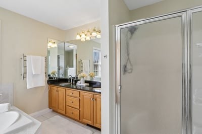 1 Squire Armour Rd, Windham, NH