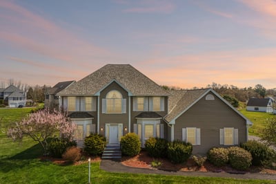 1 Squire Armour Rd, Windham, NH