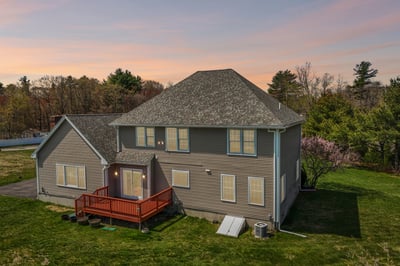 1 Squire Armour Rd, Windham, NH