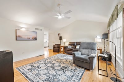22 Dixon Drive, Litchfield, NH