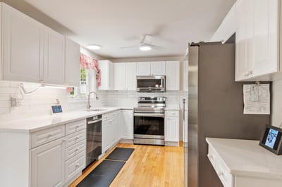 22 Dixon Drive, Litchfield, NH