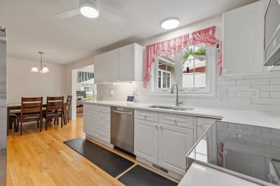 22 Dixon Drive, Litchfield, NH