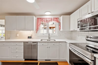 22 Dixon Drive, Litchfield, NH