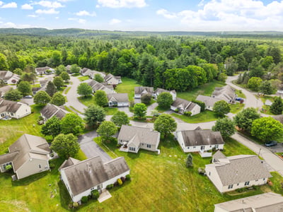 22 Dixon Drive, Litchfield, NH