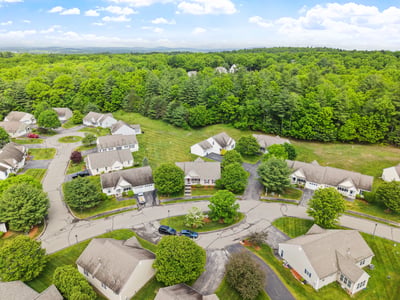 22 Dixon Drive, Litchfield, NH
