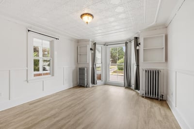 98 Vine St, Nashua, NH