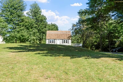 4 Maureen Circle, Londonderry, NH