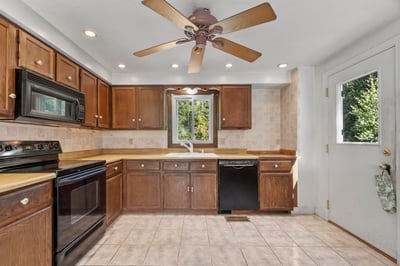 4 Maureen Circle, Londonderry, NH