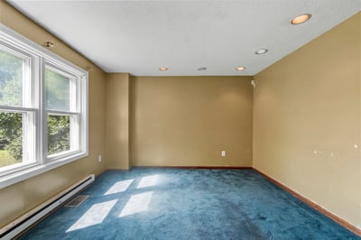 4 Maureen Circle, Londonderry, NH