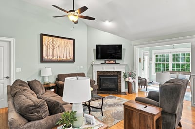 15 Tiffany Circle, Hudson, NH