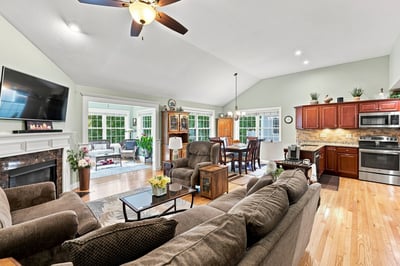 15 Tiffany Circle, Hudson, NH