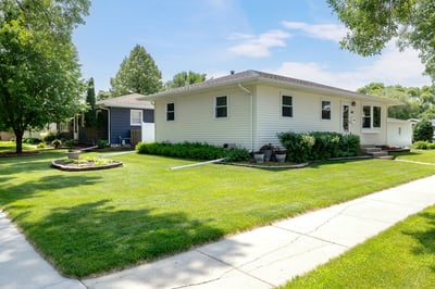 618 5th St SE, East Grand Forks, MN