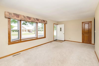 618 5th St SE, East Grand Forks, MN