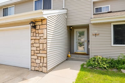 22 VAIL Circle, Grand Forks, ND