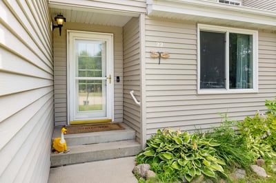 22 VAIL Circle, Grand Forks, ND
