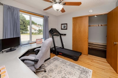 22 VAIL Circle, Grand Forks, ND