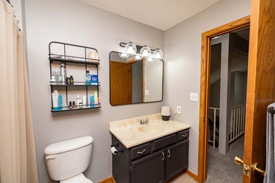 22 VAIL Circle, Grand Forks, ND