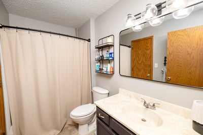 22 VAIL Circle, Grand Forks, ND